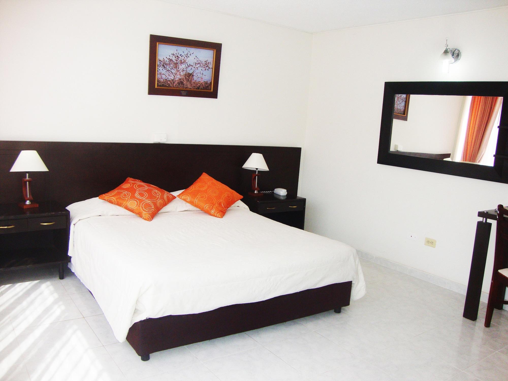 Hotel Del Llano Вилавиченцио Екстериор снимка