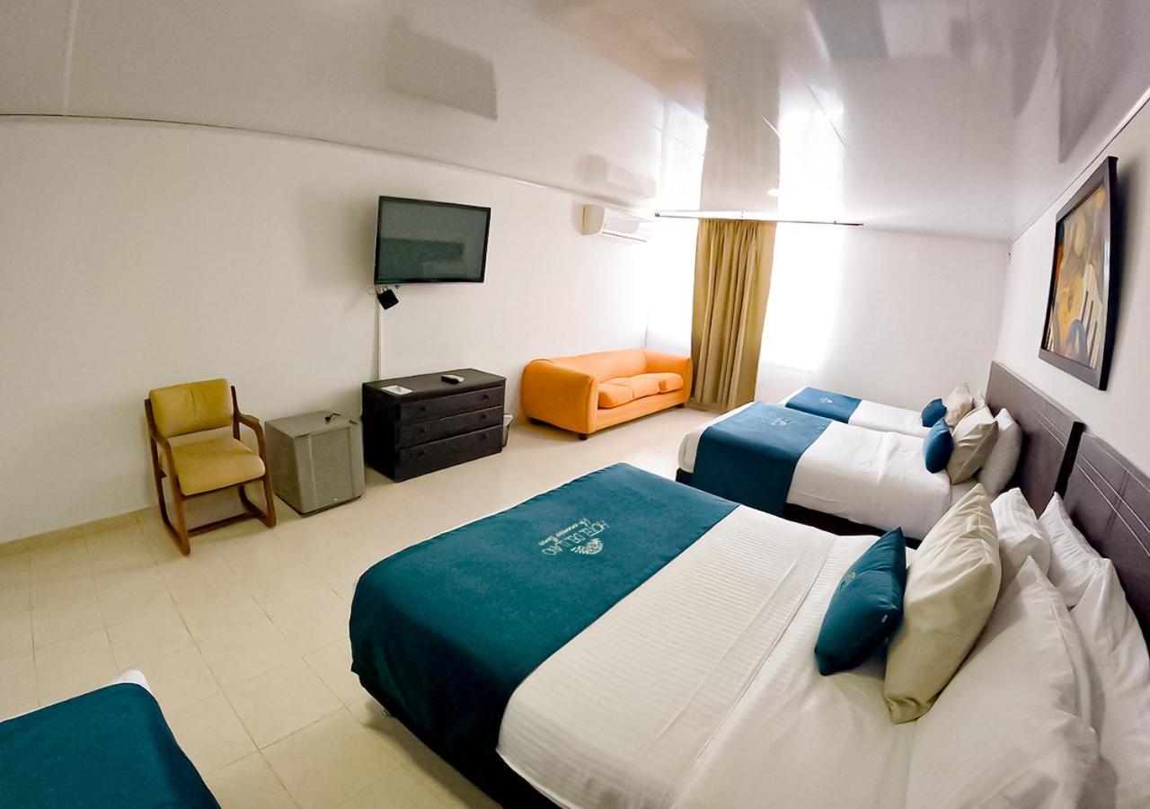 Hotel Del Llano Вилавиченцио Екстериор снимка