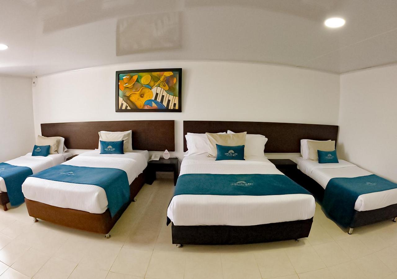 Hotel Del Llano Вилавиченцио Екстериор снимка