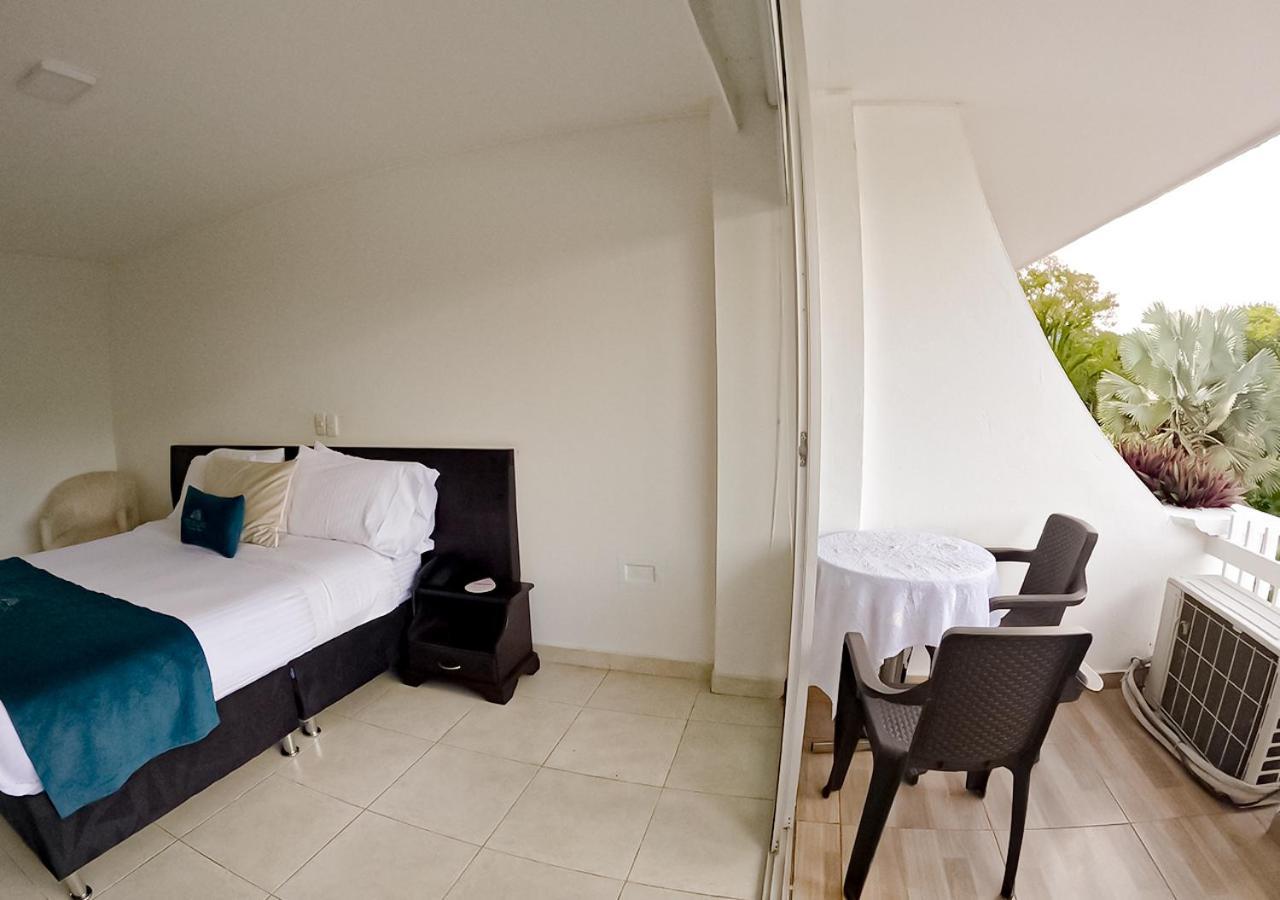 Hotel Del Llano Вилавиченцио Екстериор снимка